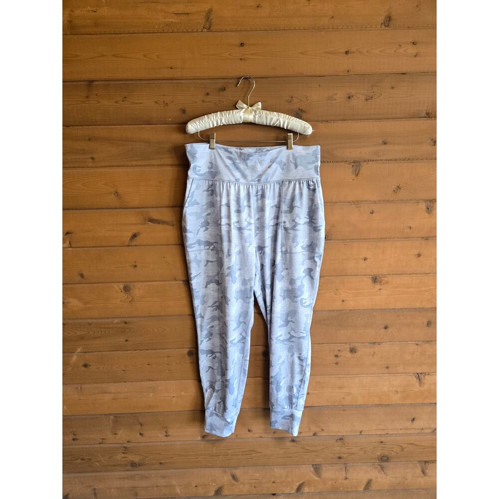 Gap Jogger Pant Camo Eclipse Gray Large Athleisure High Waist Pocket Workout Gym - Picture 2 of 5